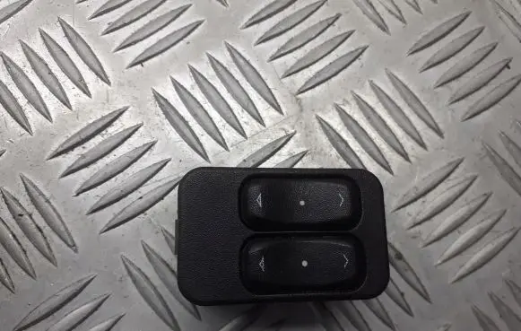 Opel Corsa C Front door window switch trim 13363202