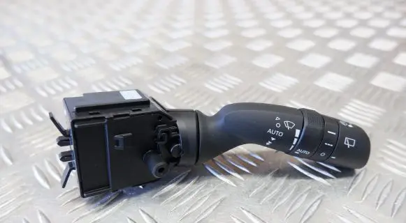 Toyota Yaris XP210 Wiper control stalk 8465202A50