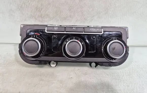 Volkswagen PASSAT B7 Climate control unit 7N0907426AM 5HB00975170