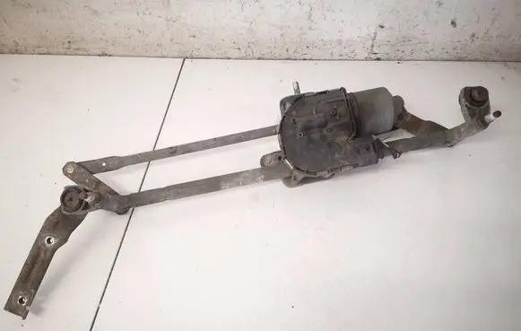 Volkswagen Golf V Front wiper linkage and motor 1K1955023D