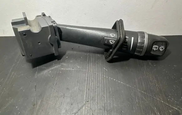 Volvo XC70 Wiper control stalk 30798530 07W25D