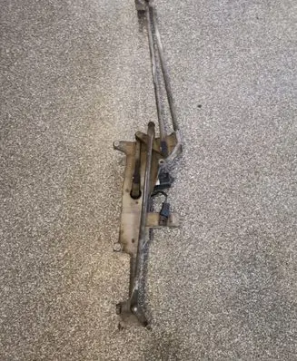 Peugeot 807 Front wiper linkage 