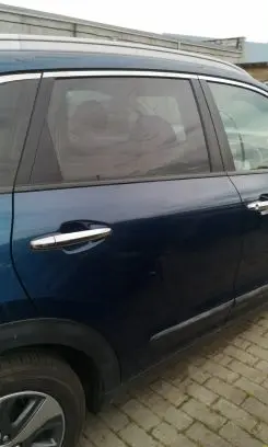 KIA Niro Rear door