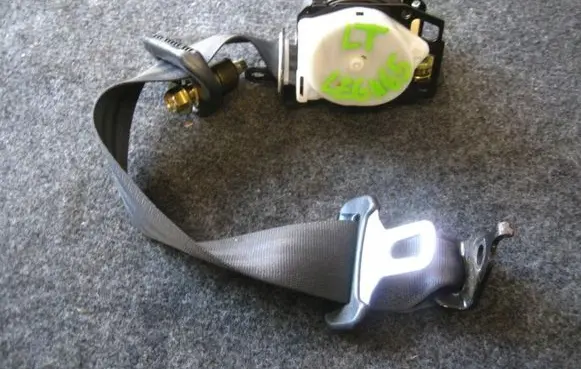 Honda Legend III KA9 Rear seatbelt