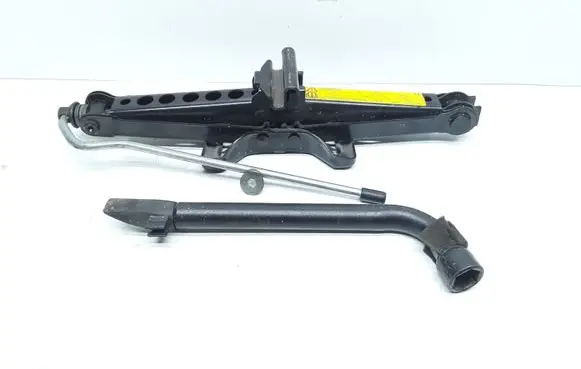 Volvo V50 Lift Jack 3M5117080CB 1X4A17032AC