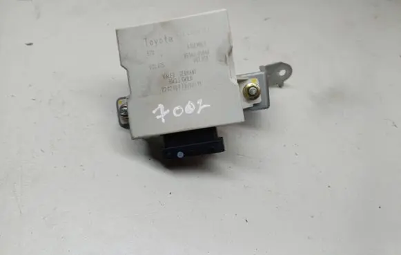 Toyota Avensis T250 Window wiper relay 8594005040 603026 603025