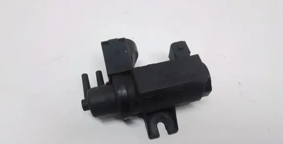BMW 7 F01 F02 F03 F04 Turbo solenoid valve 7626351