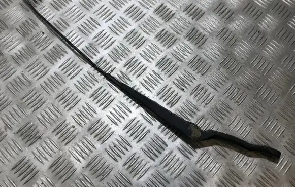 Peugeot 206 Front wiper blade arm