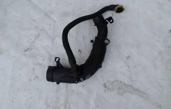 Citroen C5 Turbo air intake inlet pipe/hose M06021A152
