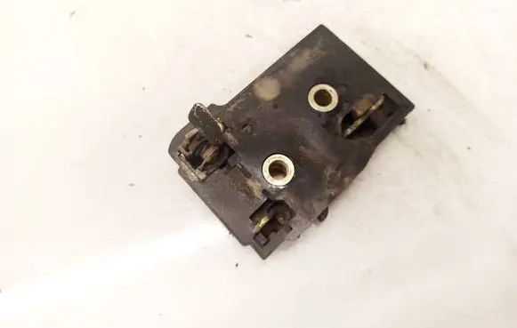 Volkswagen PASSAT B4 Rear door lock 357839015D