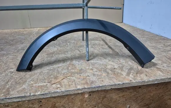 Dacia Sandero Front arch trim 