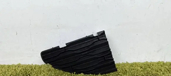 Citroen C4 II Picasso Front bumper lower grill 9801606777