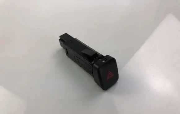 Volvo V60 Hazard light switch 9123681