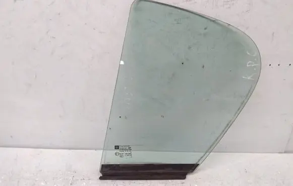 Opel Astra H Rear vent window glass 