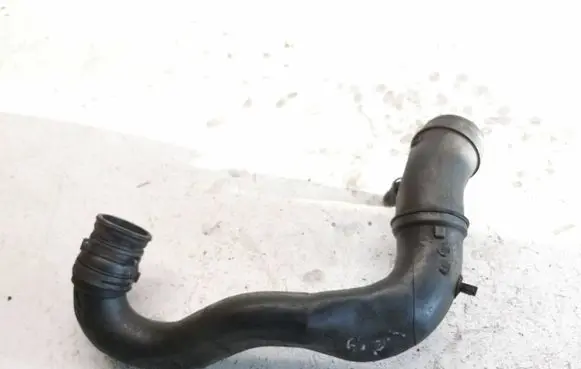 Volkswagen Golf IV Intercooler hose/pipe 446037