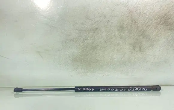 Toyota Corolla E120 E130 Tailgate/trunk strut/damper 6896002031