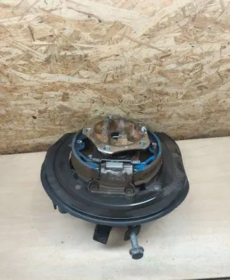 Porsche Cayenne (9Y0 9Y3) Rear wheel hub 9Y0615 9Y0615612A