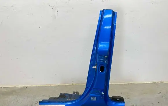 Peugeot 2008 II Pillar (middle) 
