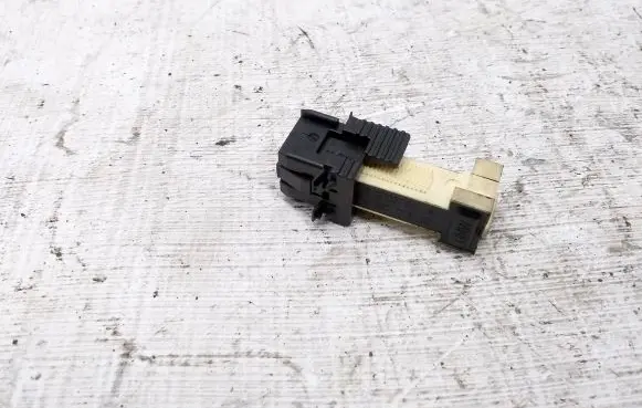 BMW 4 F32 F33 Brake pedal sensor switch 9240076