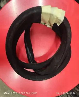 Mercedes-Benz C AMG W204 Rear door rubber seal (on body) A2046970151