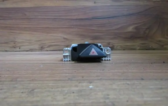 Ford Focus Hazard light switch 2m5t13a350aa