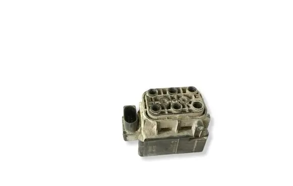 Mercedes-Benz R W251 Air suspension valve block A2513200058