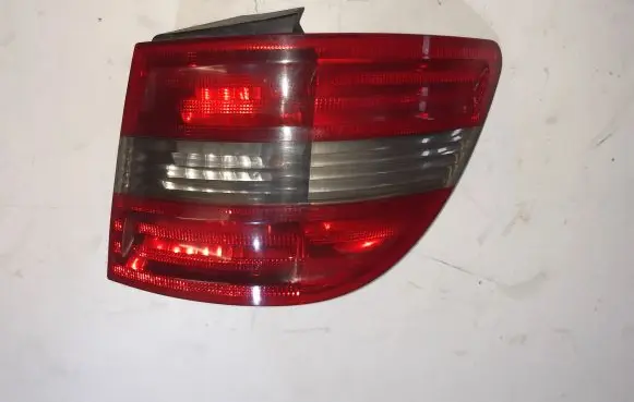 Mercedes-Benz B W245 Rear/tail lights 2752