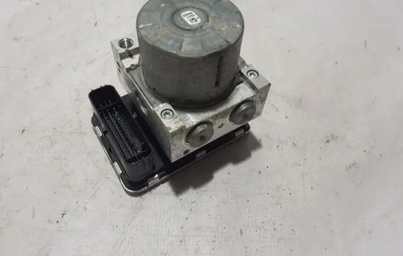 Renault Trafic III (X82) ABS Pump 476609561R