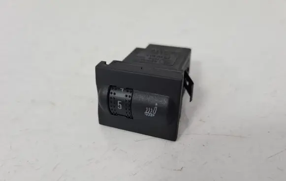 Skoda Fabia Mk1 (6Y) Seat heating switch 6Y0963563A