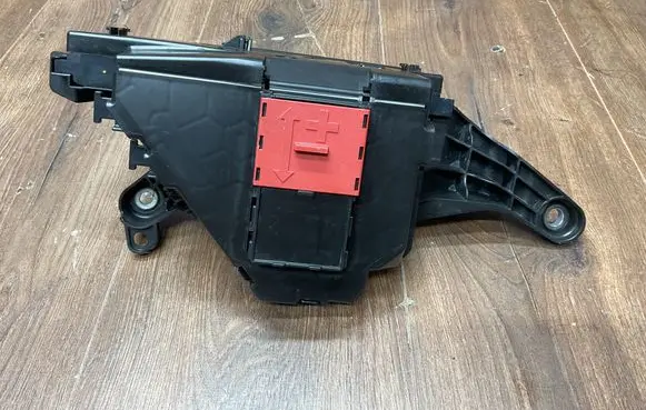 Mercedes-Benz E W213 Fuse box set A2135403439