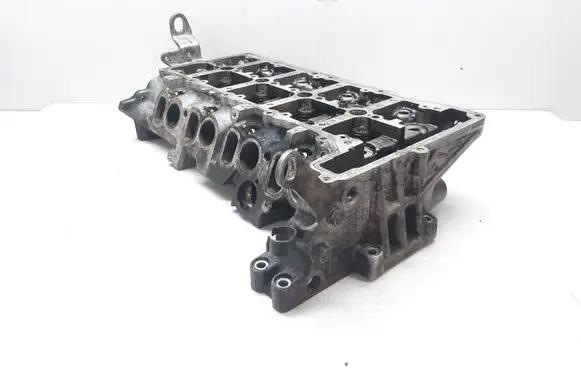 BMW 3 E92 E93 Engine head 7797678