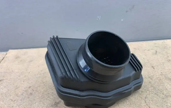 BMW 5 F10 F11 Intake resonator 8513672 11658513672