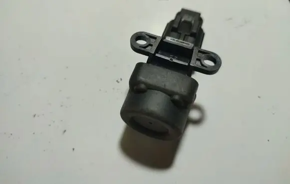 Honda Civic Fuel cut-off switch W0T100030