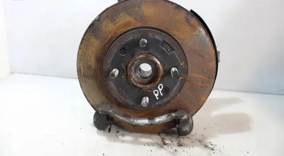 Hyundai i20 (GB IB) Front wheel hub spindle knuckle