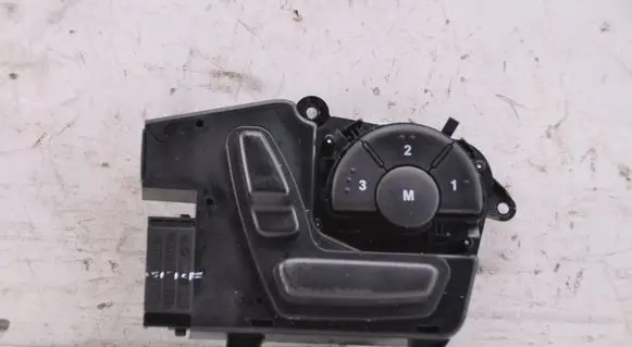 Mercedes-Benz GL X164 Seat control switch A1648704410