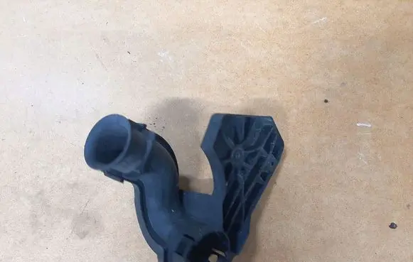 Citroen Berlingo Intake resonator 9681774380