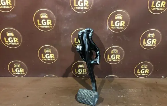 Mercedes-Benz C W204 Brake pedal 204292023