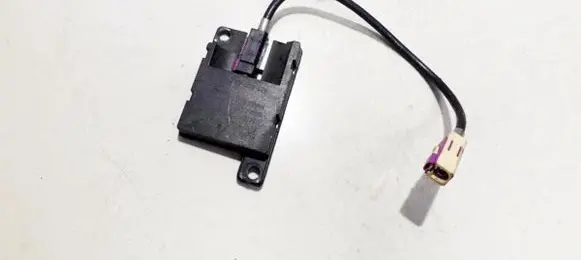 BMW 7 E65 E66 Antenna control unit 84508387422 v24851-z1901-a45-3