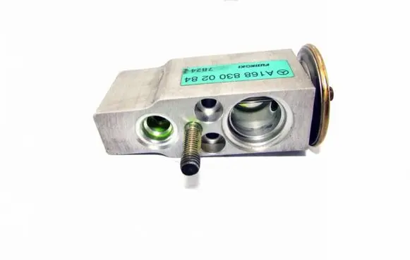 Mercedes-Benz A W168 Air conditioning (A/C) expansion valve A1688300284