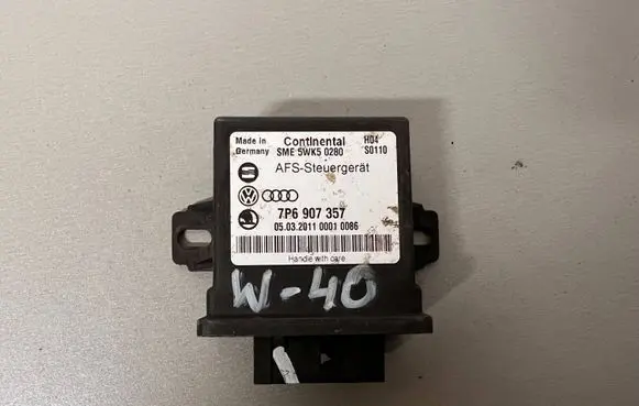 Volkswagen Touareg II Light module LCM 7P6907357 5WK50280