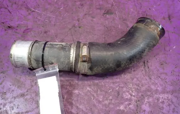 Honda CR-V Intercooler hose/pipe 