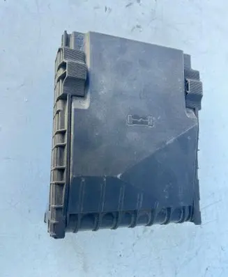 Volkswagen Golf VI Fuse module 1K0937125B