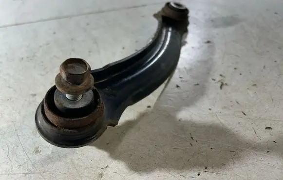 Dodge Challenger Rear control arm 68206294AB 5328AA 781592A