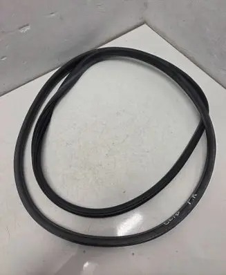 Renault Clio IV Front door rubber seal 