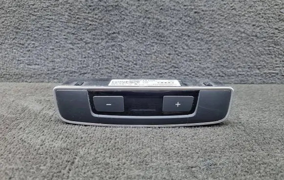 Audi A4 S4 B9 Climate control unit 8W0919158