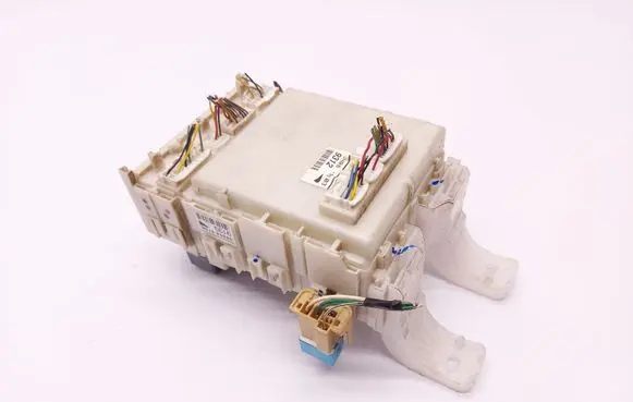 Toyota Prius (XW20) Fuse module 3H0801039312 306180106