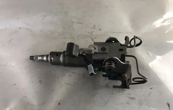 Toyota Auris 150 Steering wheel axle