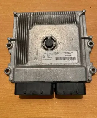 Peugeot 308 Engine control unit/module 9851418180 233868036 040000001