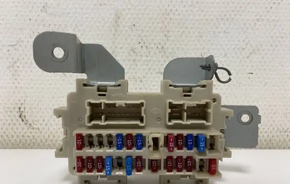 Nissan Murano Z50 Fuse module AM60A 24350AM60A 4K29