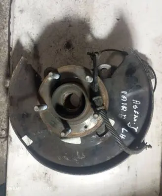 Opel Astra J Front wheel hub spindle knuckle